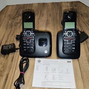 Motorola L702M DECT 6.0 Enhanced Cordless Phone with Digital Answering System